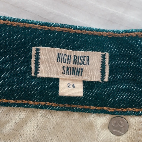 • Madewell High-Rise Skinny Jeans • - Picture 10 of 10